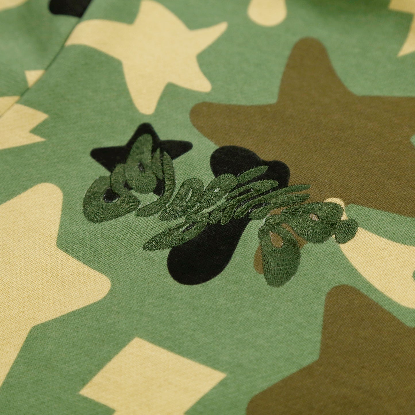 Glo Man Zip Star Bolt Hoodie (Green Camo)